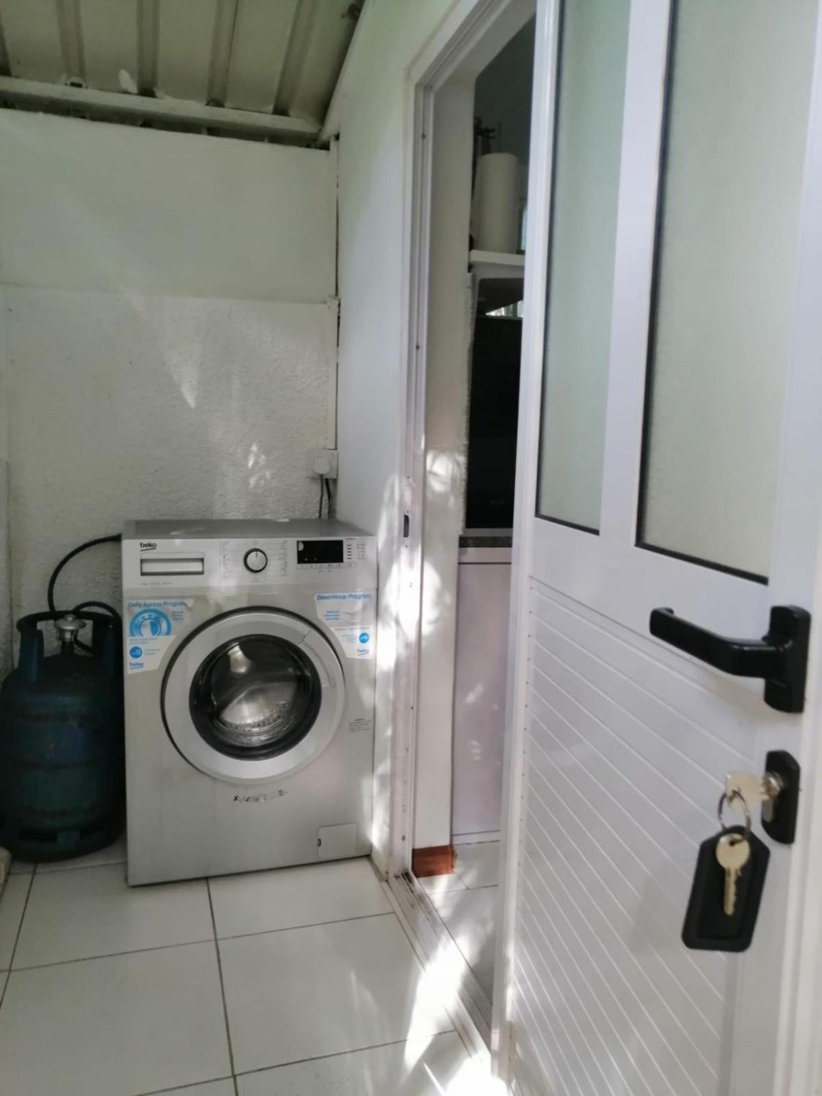 Koeuris Apartment La Gaulette Bilik gambar